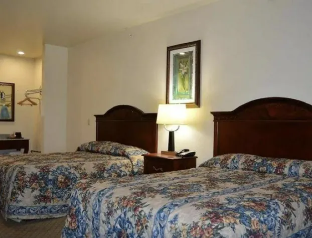 HiWay Inn Express - Kiowa hotel detail image 1