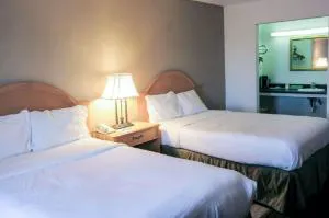 Rodeway Inn Brazil hotel detail image 1