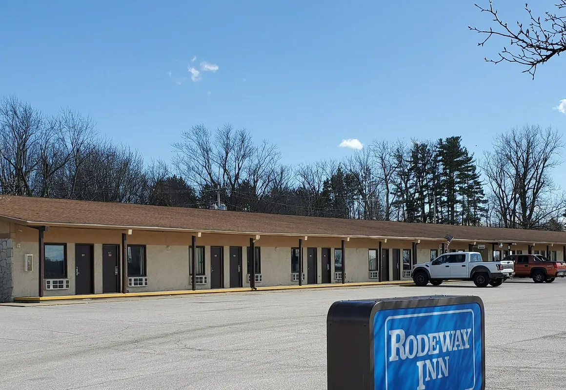 Rodeway Inn Brazil hotel hero