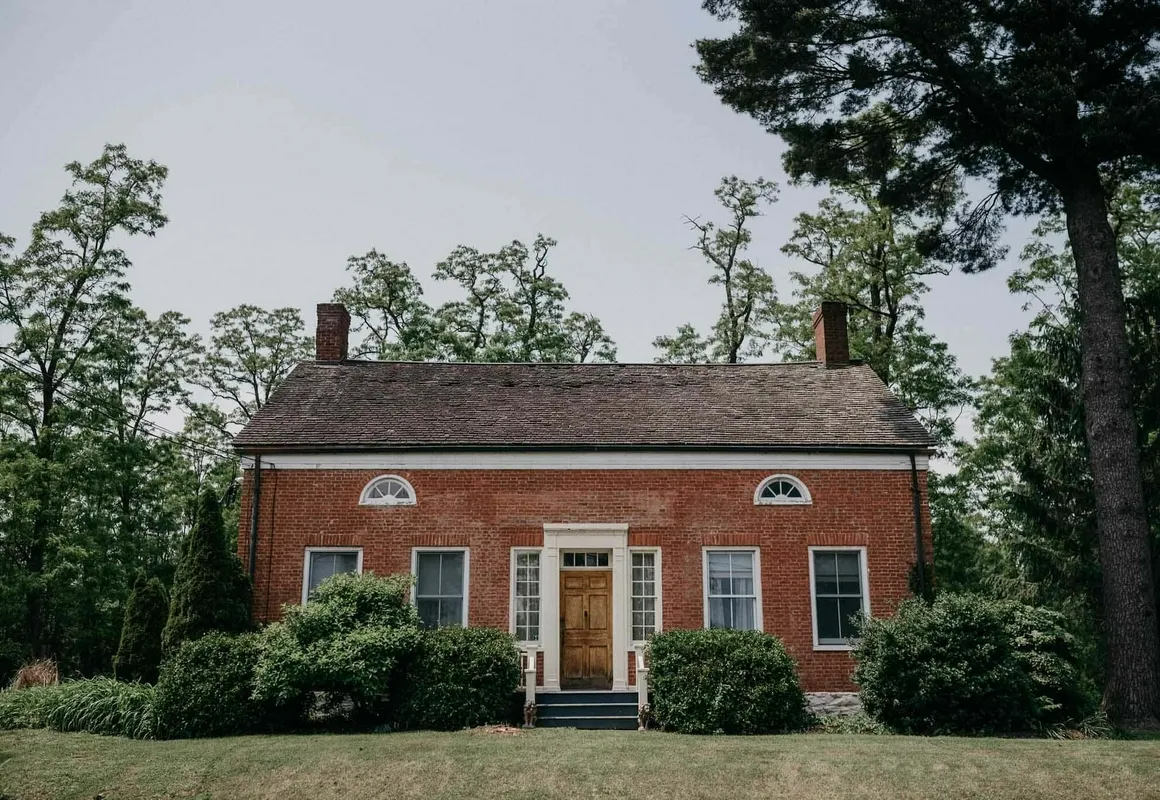 Elmrock Inn hotel hero