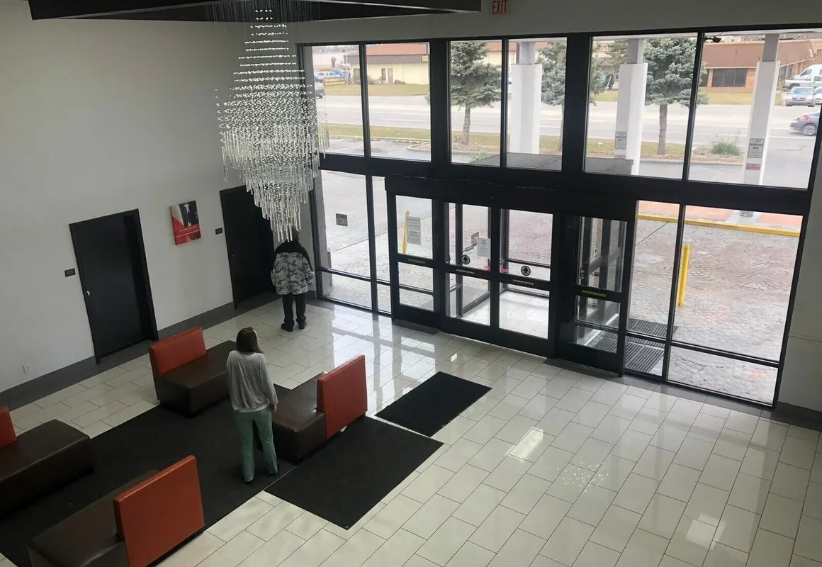 Shadeland Inn Indianapolis hotel hero