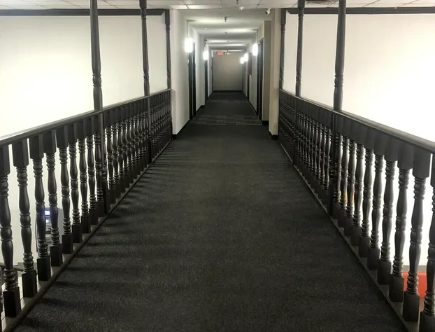 Shadeland Inn Indianapolis hotel detail image 4