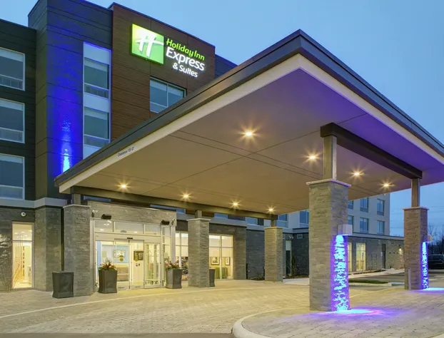 Holiday Inn Express & Suites Collingwood by IHG hotel detail image 2