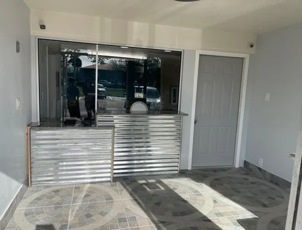 Econo Lodge Savannah Gateway I-95 hotel detail image 2