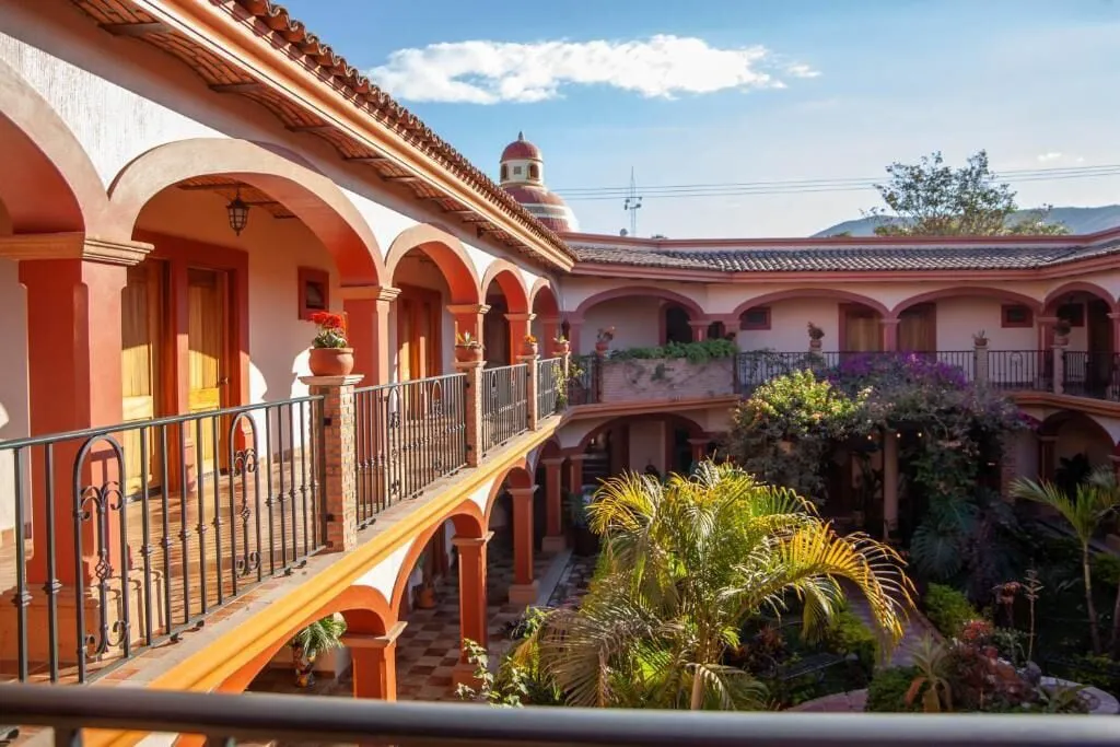 Encanto de la Sierra Hotel hotel hero