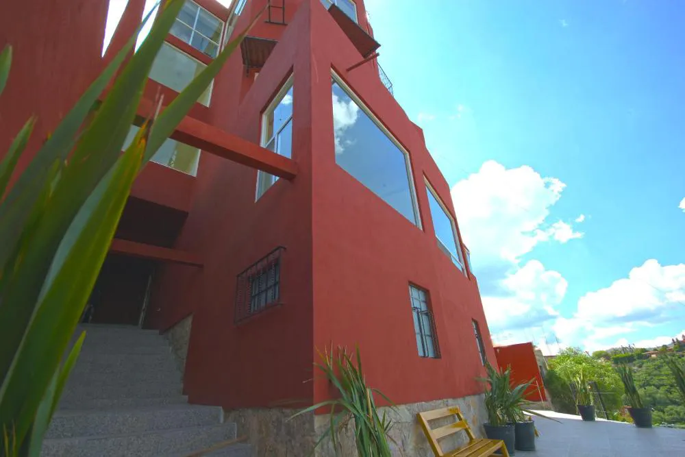 La Vista Hotel hotel hero