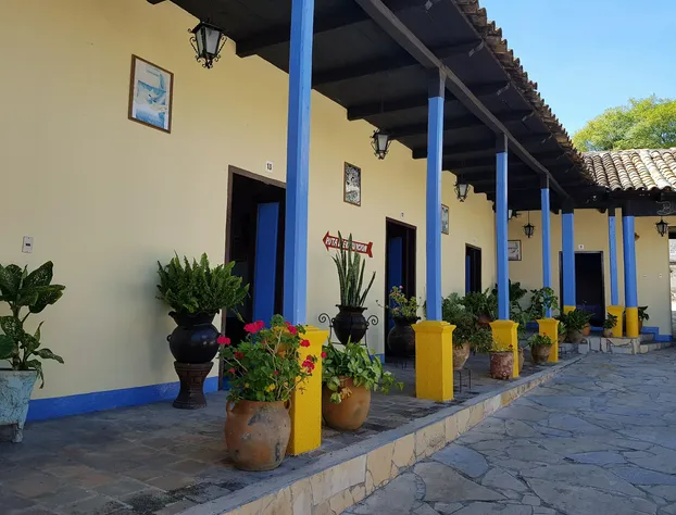 Hotel Lirice Colonial hotel detail image 1