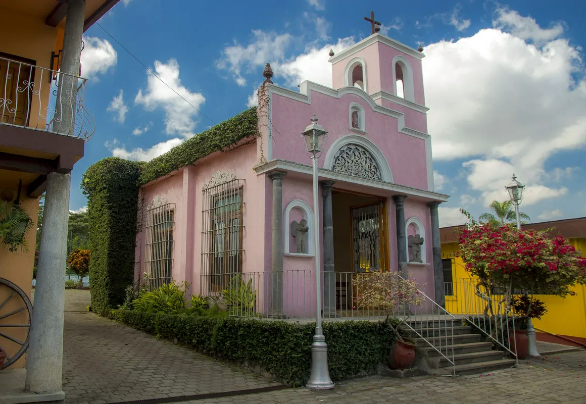 Hotel El Pueblito hotel hero