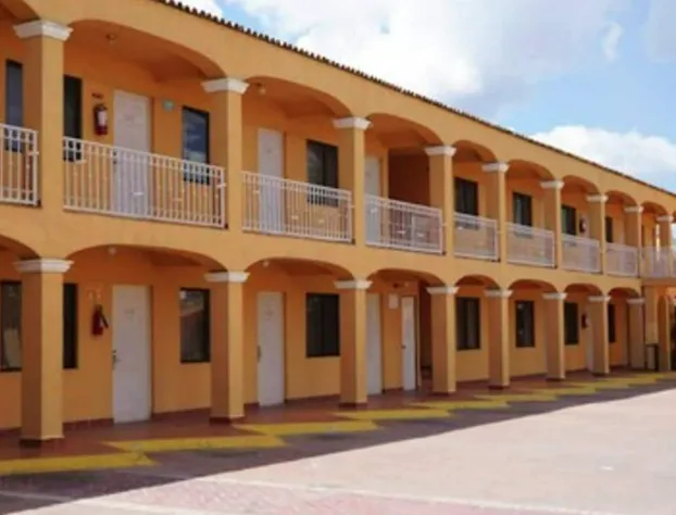 Hotel Maria Luisa Inn & Suites hotel detail image 1