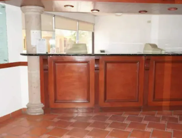 Hotel Maria Luisa Inn & Suites hotel detail image 4