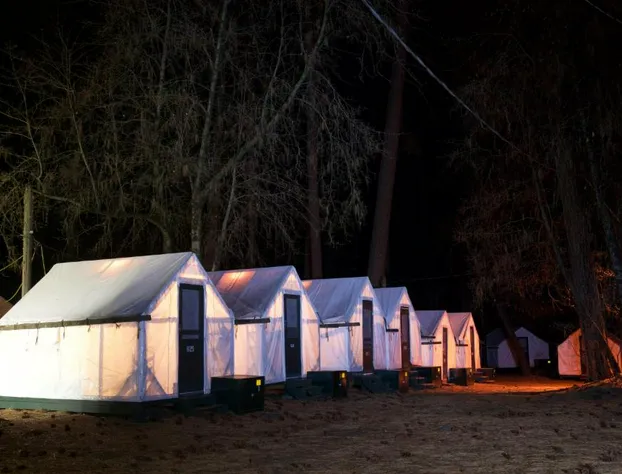 Curry Village hotel detail image 3