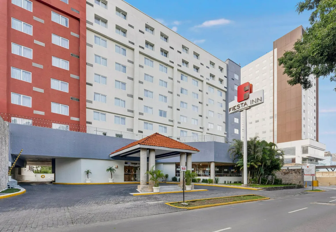 Fiesta Inn Guadalajara Expo hotel hero