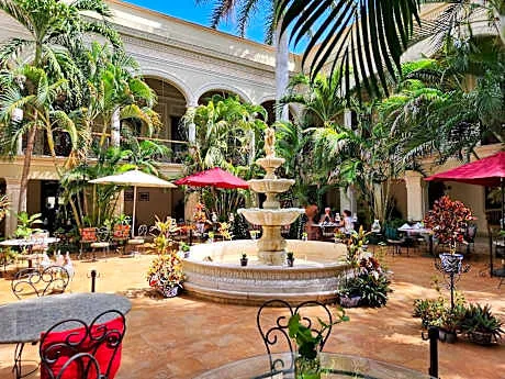 Mansión Merida Hotel Boutique - Restaurant hotel hero