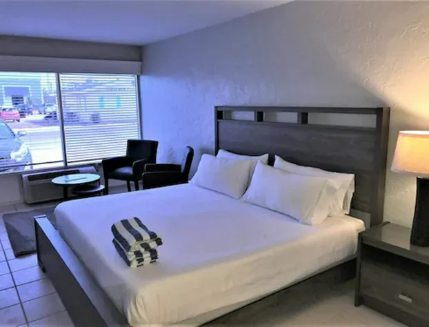 Bonita Beach Inn and Suites hotel detail image 4