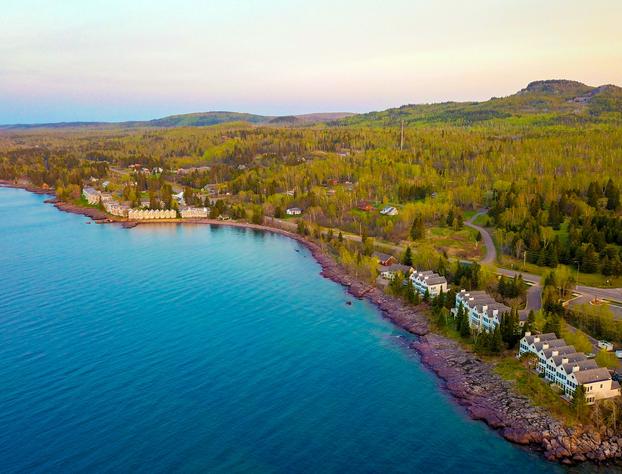 Bluefin Bay on Lake Superior hotel detail image 2