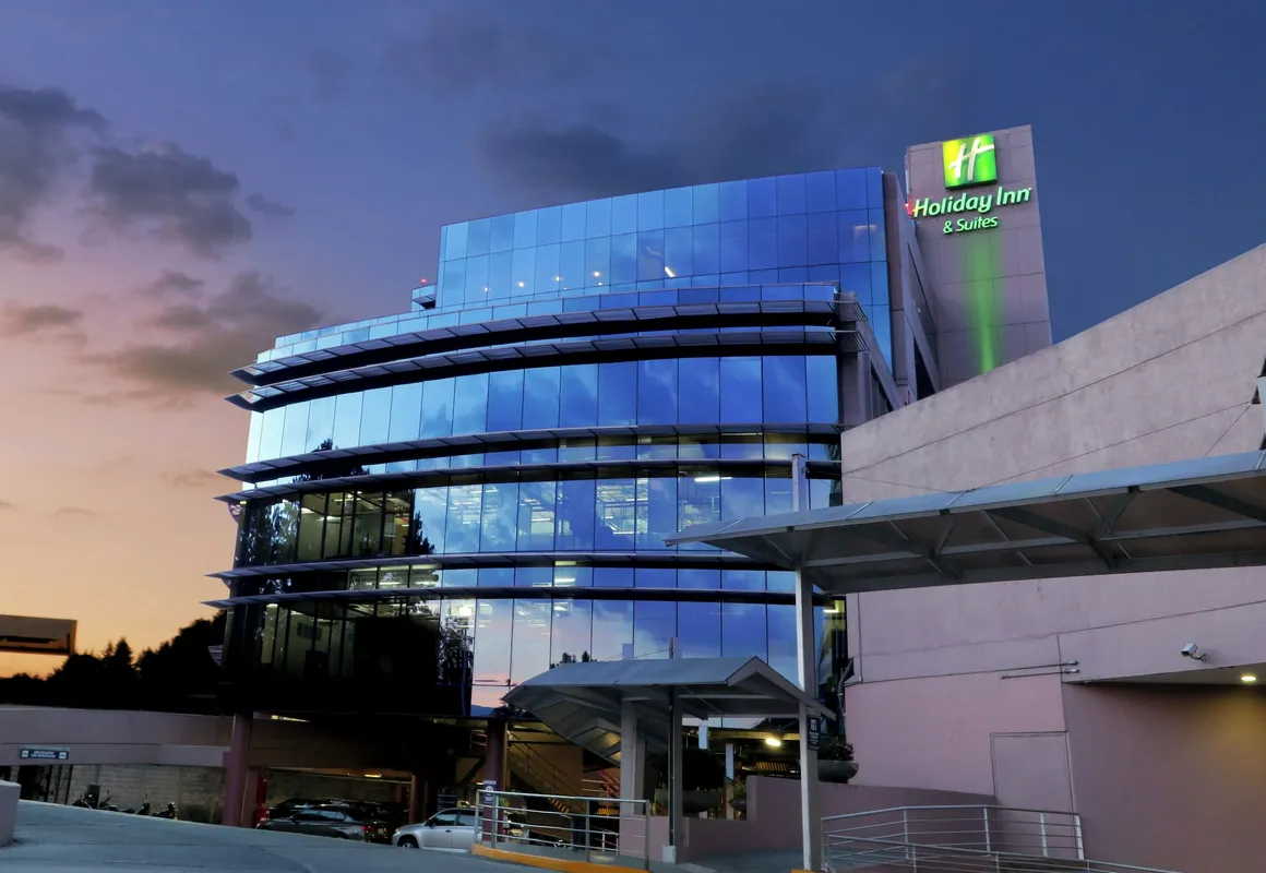 Holiday Inn Hotel & Suites Medica Sur by IHG hotel hero