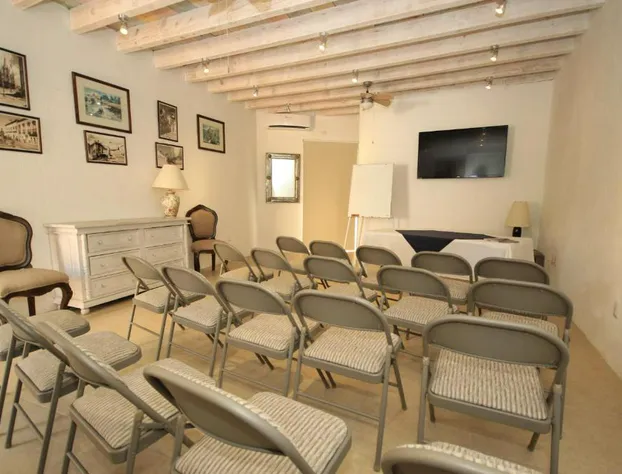 Villa Mirasol Hotel hotel detail image 3