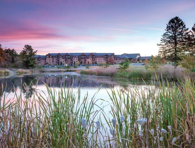 Club Wyndham Glacier Canyon hotel detail image 4