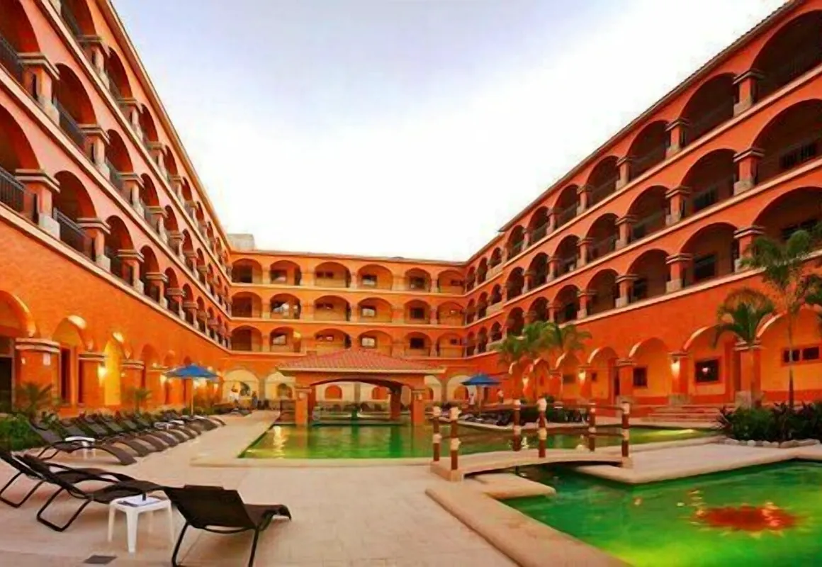 Marina Park Plaza Condos hotel hero