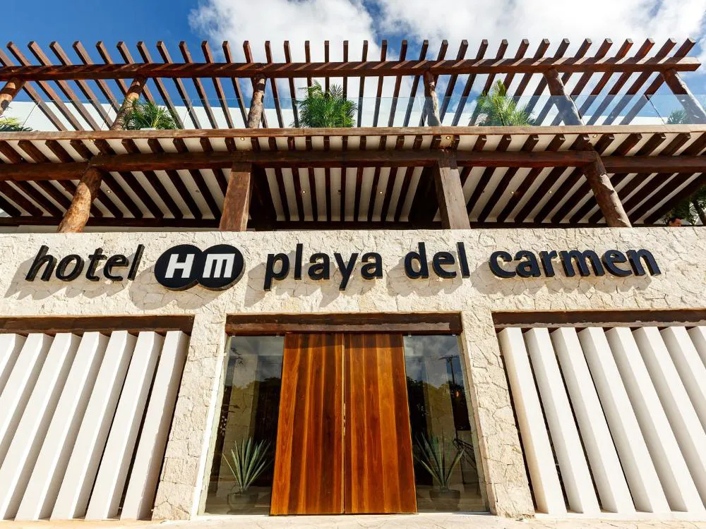 HM Playa del Carmen hotel hero