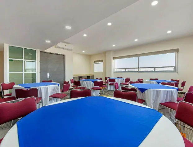 BeWow Hotel Querétaro hotel detail image 2