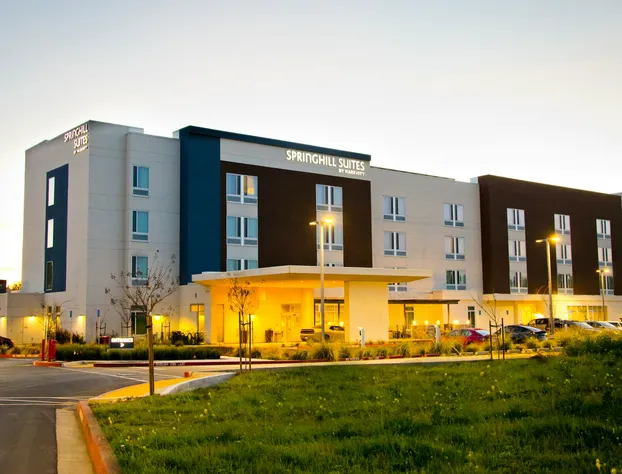 SpringHill Suites by Marriott West Sacramento hotel detail image 2