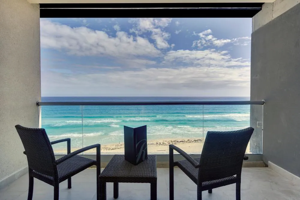 Royalton CHIC Cancun, An Autograph Collection All-Inclusive Resort - Adults Only hotel hero