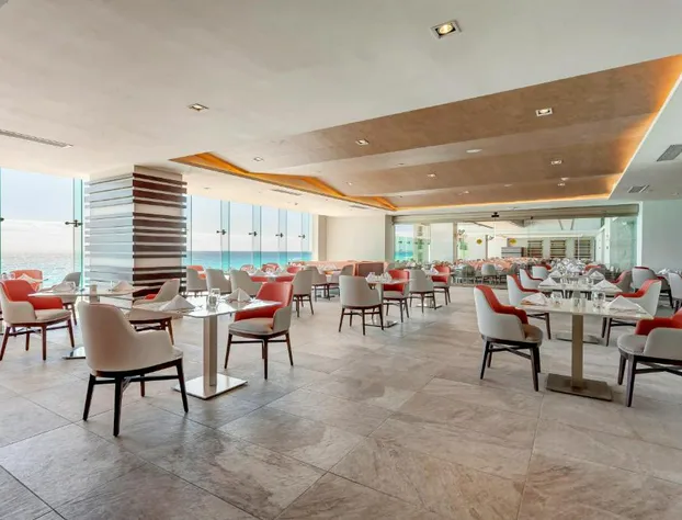 Royalton CHIC Cancun, An Autograph Collection All-Inclusive Resort - Adults Only hotel detail image 4