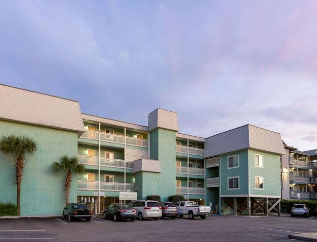 Sandpebble Beach Club Surfside Beach a Ramada by Wyndham hotel detail image 3