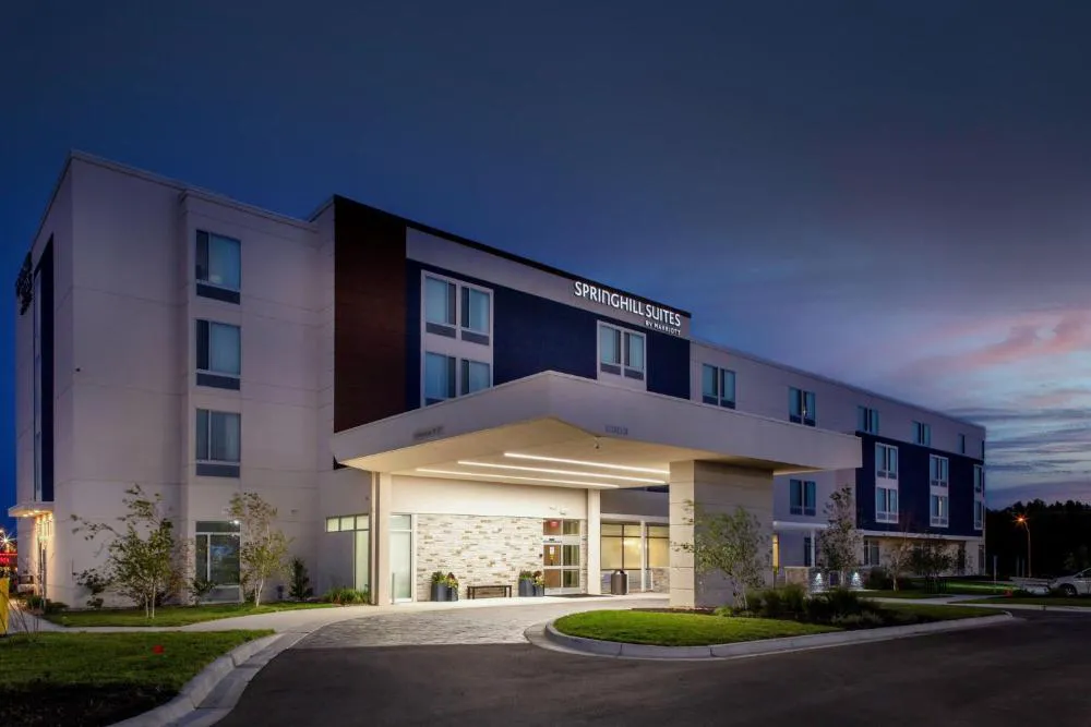 SpringHill Suites Kansas City Airport hotel hero