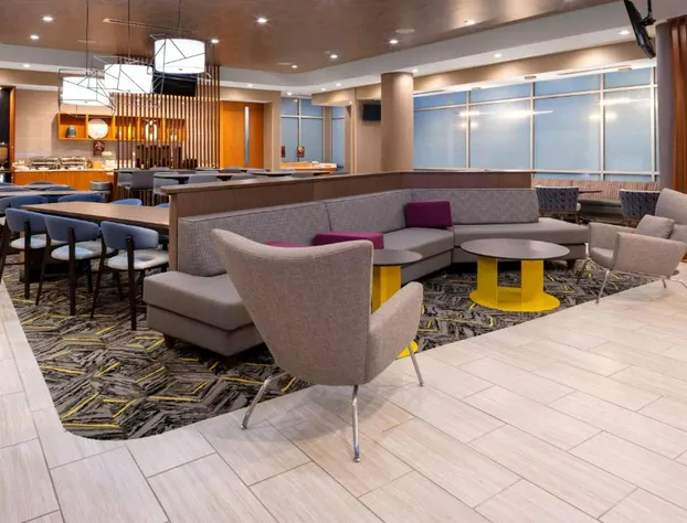 SpringHill Suites Kansas City Airport hotel detail image 4