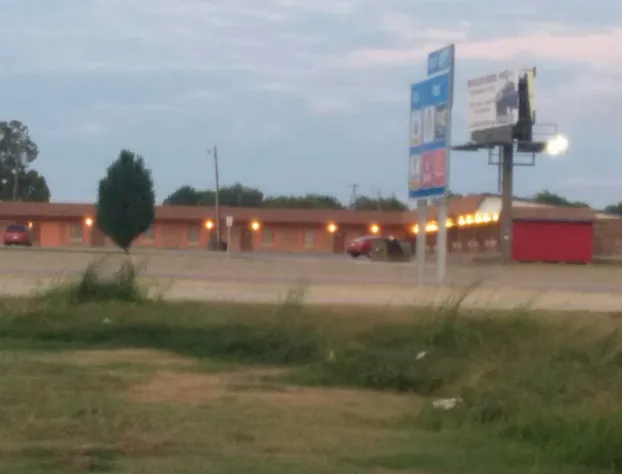 Budget Host Motel Gainesville hotel detail image 1