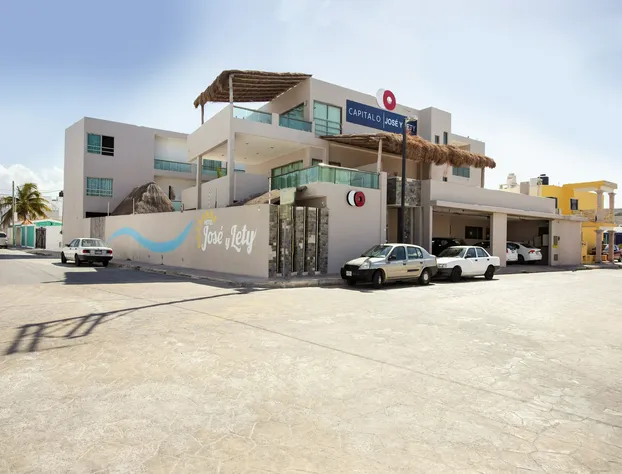 José y Glendy Hotel hotel detail image 1