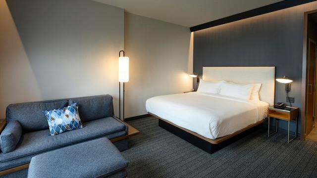 Courtyard by Marriott Charlotte Waverly hotel detail image 3