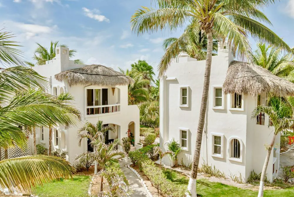 Hotel Puerto Holbox Beach Front hotel hero