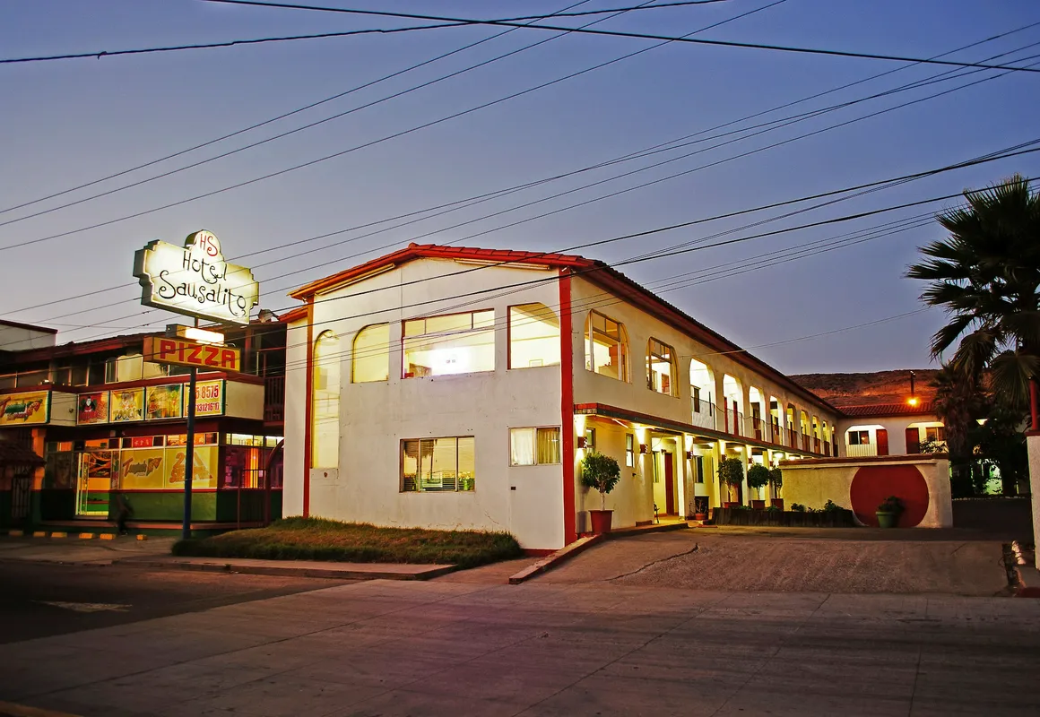 Hotel El Sausalito hotel hero
