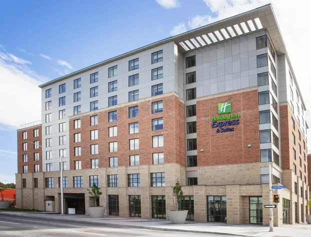 Holiday Inn Express & Suites Downtown Ottawa East by IHG hotel detail image 2
