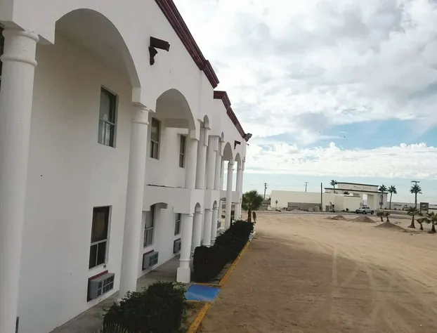 Laos Mar Hotel & Suites hotel detail image 2