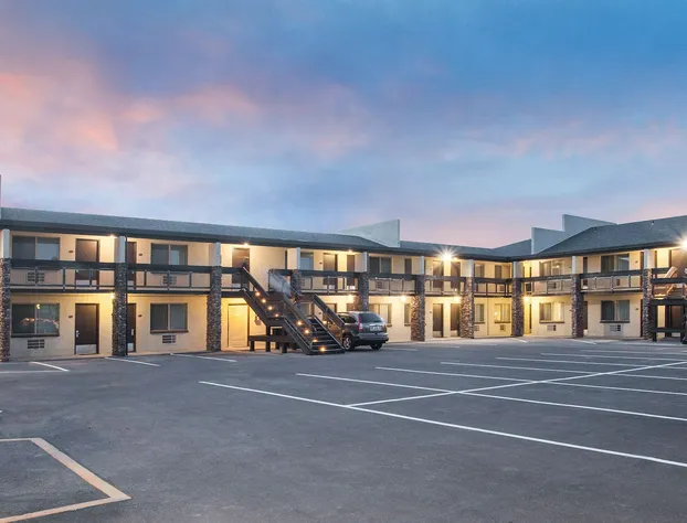 Red Feather Lodge hotel detail image 3