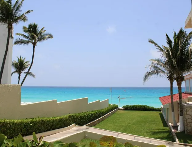 Bsea Cancun Plaza Hotel hotel detail image 1