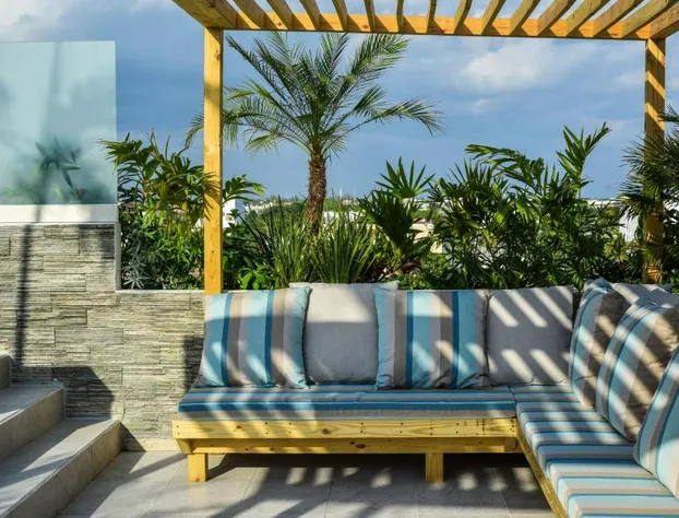 Newport House Playa Boutique Hotel hotel detail image 2