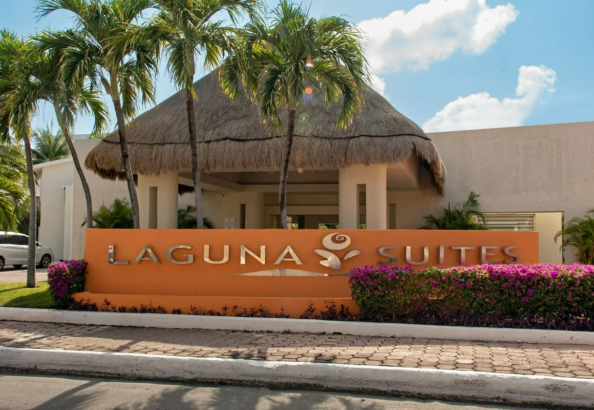 Laguna Suites by Club Sunset hotel hero