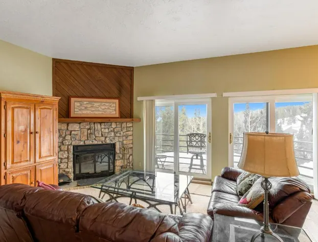 Buffalo Ridge hotel detail image 2