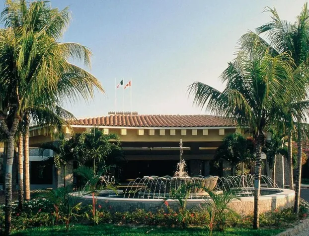 Pierre Mundo Imperial hotel detail image 1