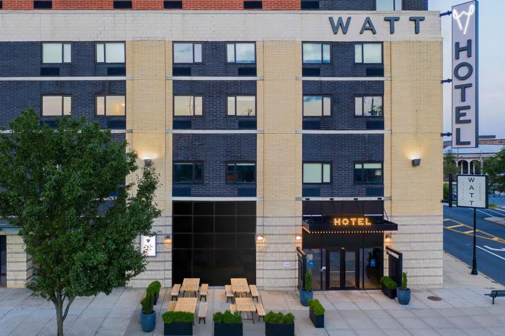 Watt Hotel Rahway, Tapestry Collection by Hilton hotel hero
