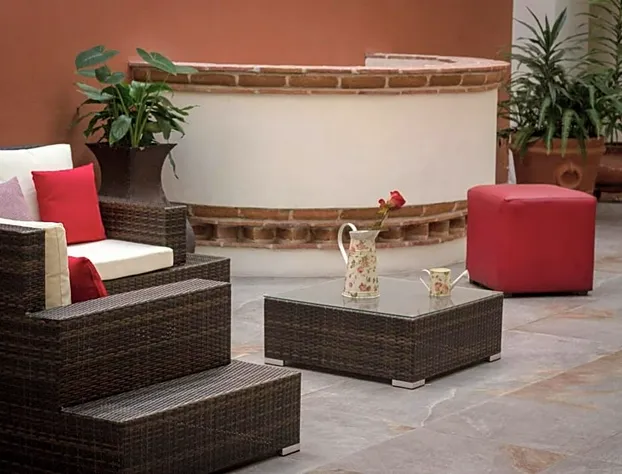 Hotel Plaza Magnolias hotel detail image 2