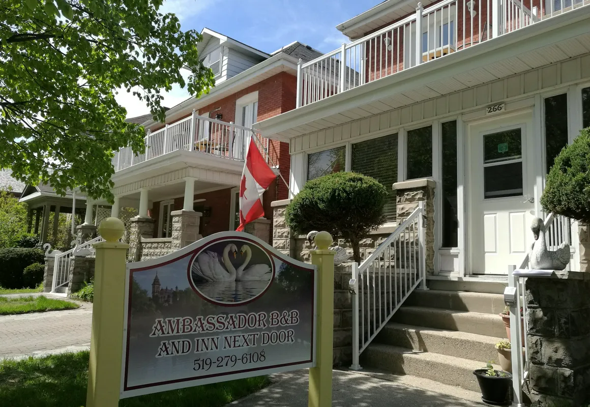 Ambassador's Inn Next Door hotel hero