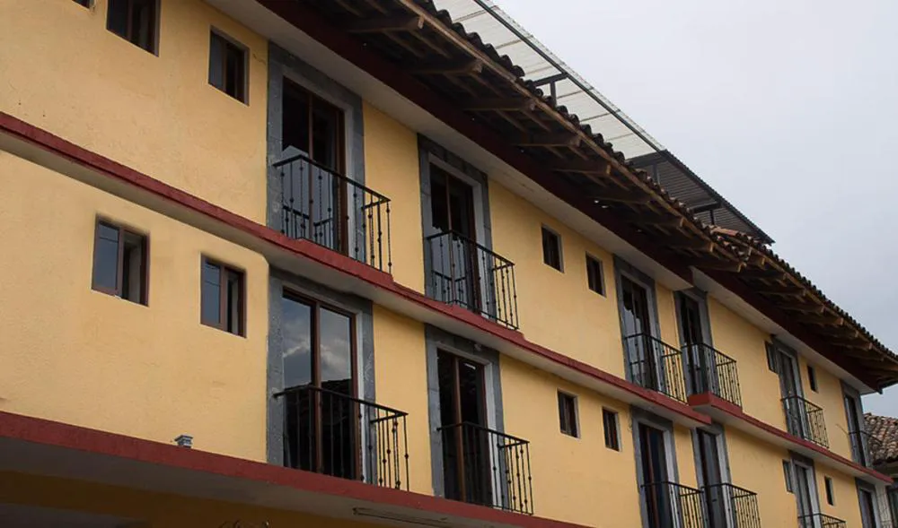 Hotel Avenida hotel hero