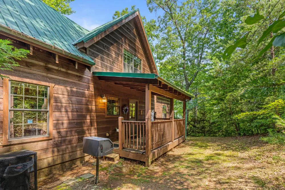 Sunset Lodge 3 Bedrooms Hot Tub Fireplace hotel hero