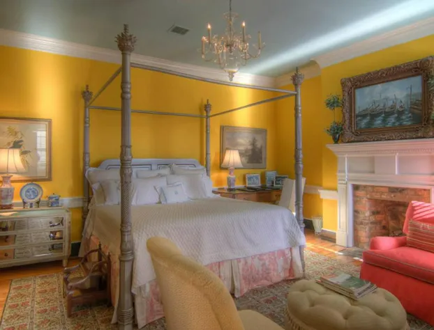 Inn at Court Square hotel detail image 2